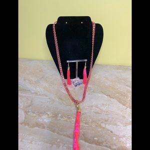 NECKLACE/ color pink